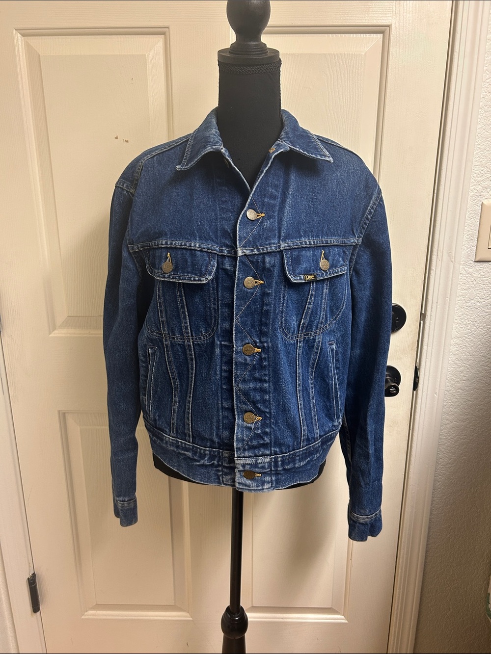 Lee Riders M.R. PATD-153438
70s 80s Vintage 44 Long Denim Blue Jean jacket